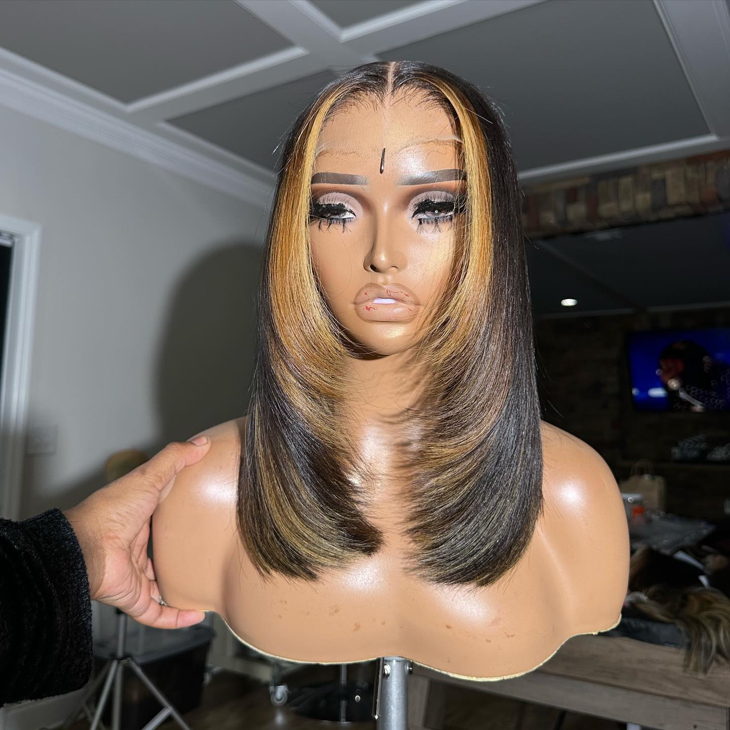 Geeta Layer Cut Ombre Highlight Straight Bob Human Hair Wigs 13x4 Lace Front Glueless Wigs Flash Sale